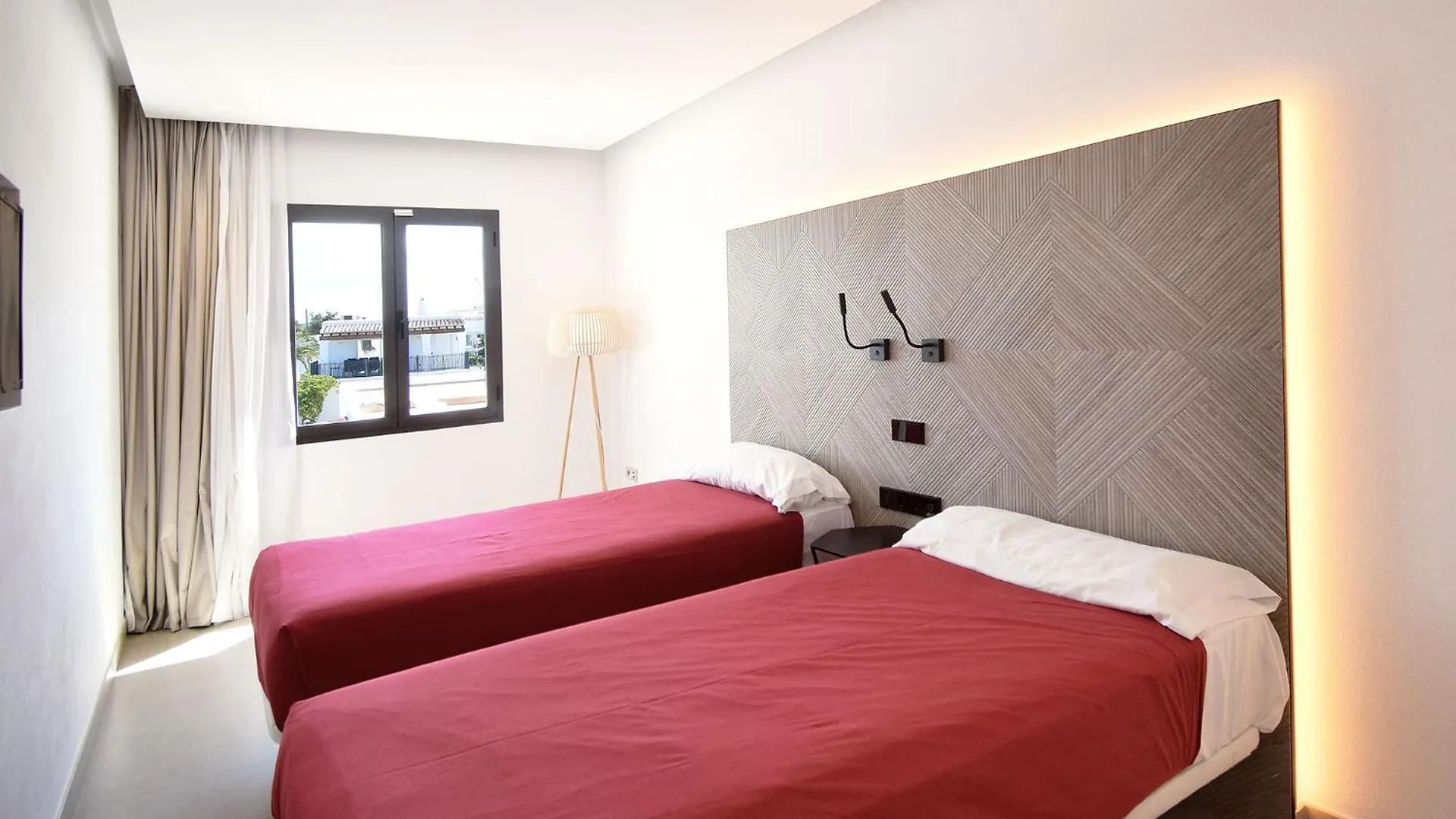 Residencial Bogamari Villa San Antonio  0*, San Antonio (Ibiza) Spanien