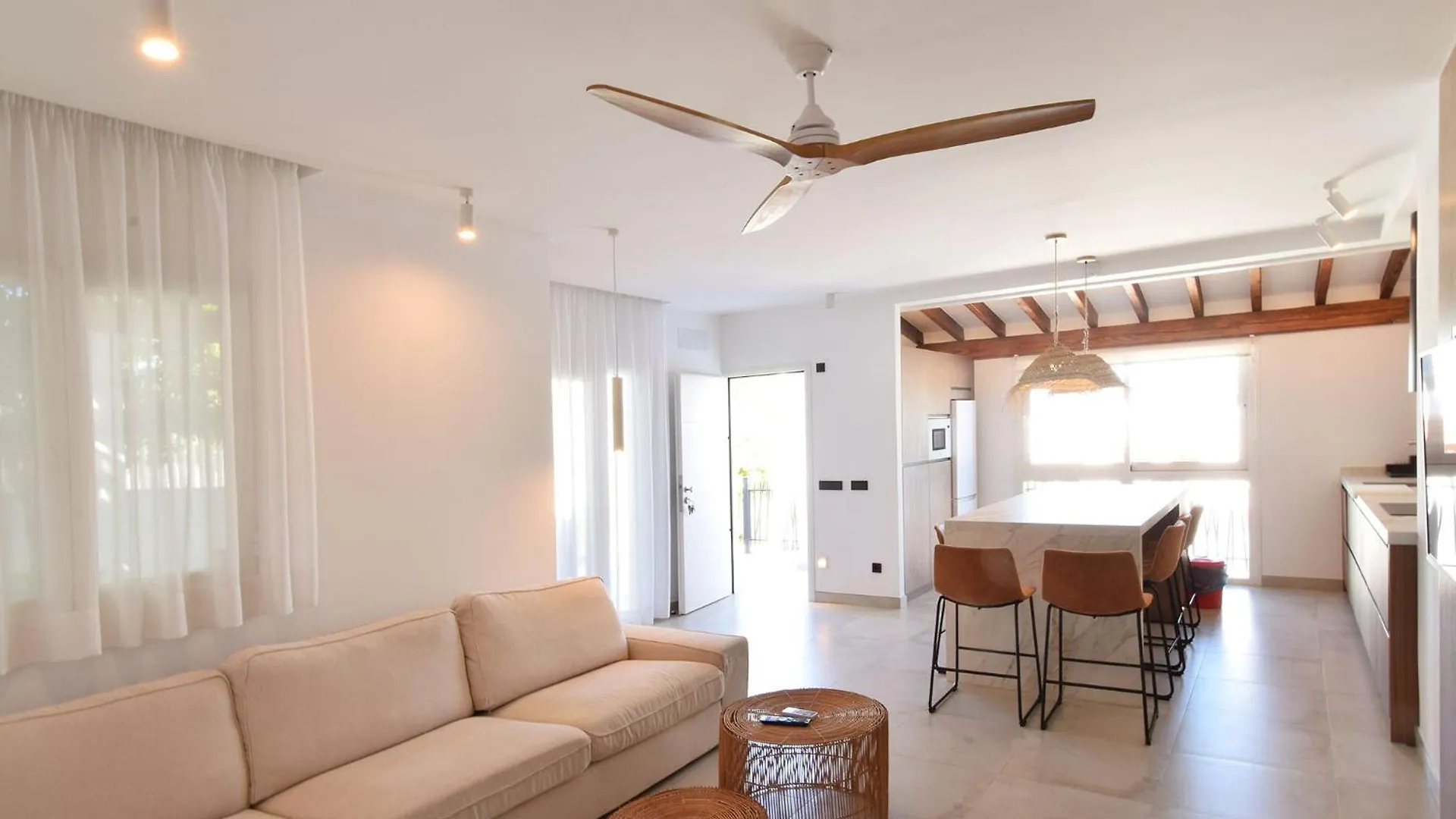 Villa Residencial Bogamari à Sant Antoni de Portmany 0*,